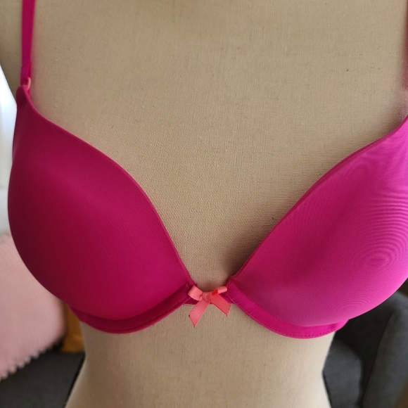 Victoria's Secret Bra Size 36B - Picture 2 of 4